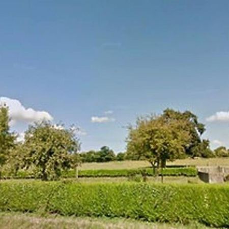 Gite Spacieux Et Chaleureux Sainte-Mère-Église エクステリア 写真