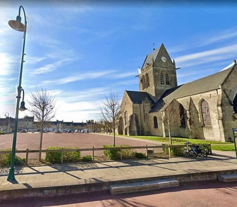 Gite Spacieux Et Chaleureux Sainte-Mère-Église エクステリア 写真